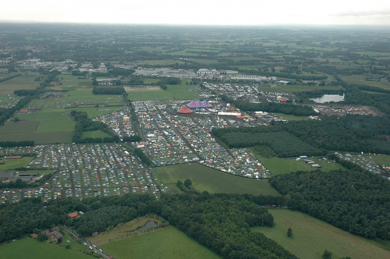 zwarte cross terrein zwarte cross terrein